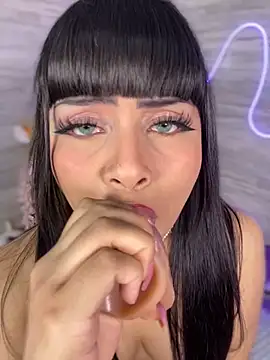 Bubalu Uwwu online show from 10-15-25, 03:17