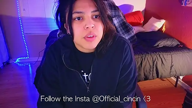 Snapshot of miacanela_xo chatting on 02-01-25, 01:02 miacanela xo online show from 02-01-25, 01:02