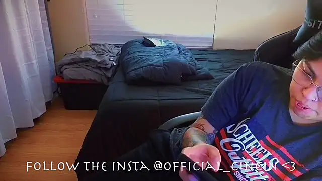 Snapshot of miacanela_xo chatting on 02-13-25, 01:29 miacanela xo online show from 02-13-25, 01:29