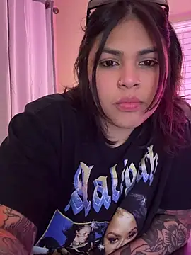 Snapshot of miacanela_xo chatting on 02-15-25, 07:49 miacanela xo online show from 02-15-25, 07:49