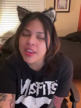 Snapshot of miacanela_xo chatting on 02-22-25, 03:01 miacanela xo online show from 02-22-25, 03:01