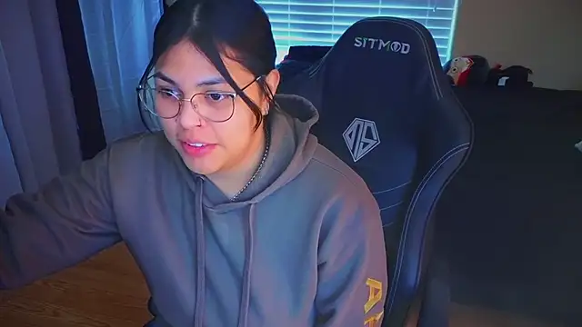 Snapshot of miacanela_xo chatting on 02-22-25, 11:46 miacanela xo online show from 02-22-25, 11:46