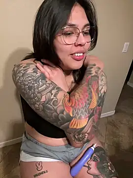 Snapshot of miacanela_xo chatting on 03-11-25, 07:15 miacanela xo online show from 03-11-25, 07:15