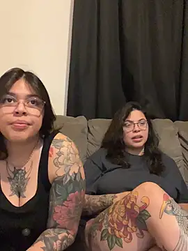 Snapshot of miacanela_xo chatting on 09-22-25, 03:41 miacanela xo online show from 09-22-25, 03:41