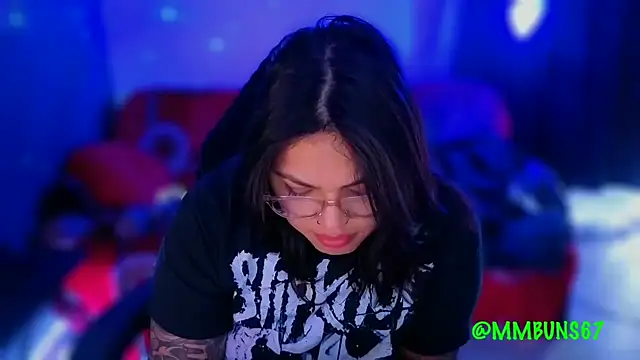 Snapshot of miacanela_xo chatting on 10-26-25, 01:22 miacanela xo online show from 10-26-25, 01:22