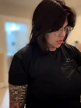 Snapshot of miacanela_xo chatting on 11-12-25, 03:18 miacanela xo online show from 11-12-25, 03:18