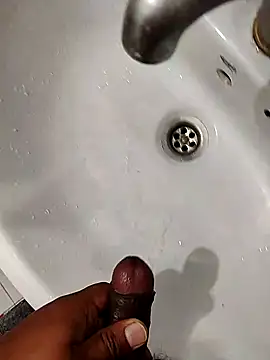 Snapshot of SweetFatBoy chatting on 12-03-24, 01:43 SweetFatBoy online show from 12-03-24, 01:43