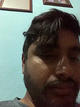 Snapshot of SweetFatBoy chatting on 11-11-25, 04:40 SweetFatBoy online show from 11-11-25, 04:40