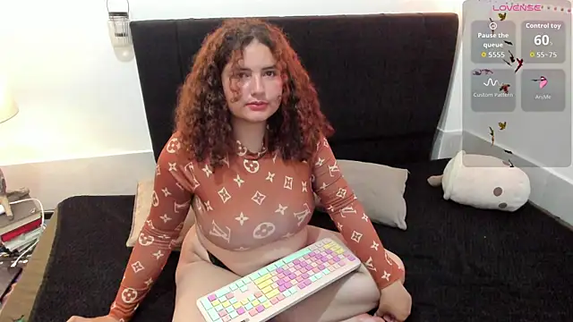 Snapshot of Manina_Molly_ chatting on 10-04-25, 08:40 Manina Molly  online show from 10-04-25, 08:40