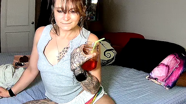 ZeelaXoXo online show from 01-10-26, 04:47