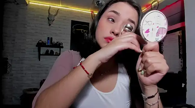 Kimmymadison- online show from 12-08-24, 04:46