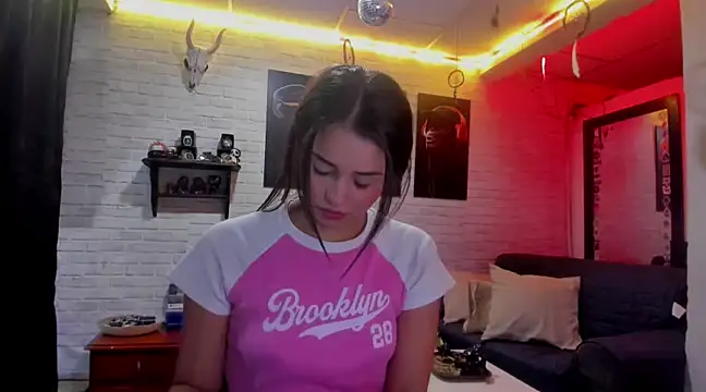 Kimmymadison- online show from 12-11-24, 01:37