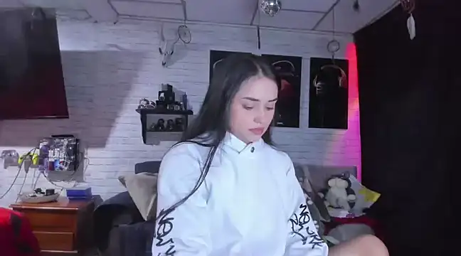 Kimmymadison- online show from 12-28-24, 02:43