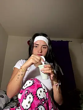 Kimmymadison- online show from 01-13-26, 04:51