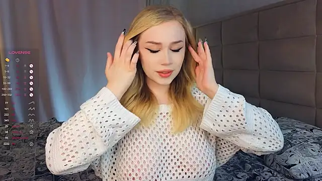 Snapshot of AsteriaHamel chatting on 02-14-25, 11:53 AsteriaHamel online show from 02-14-25, 11:53