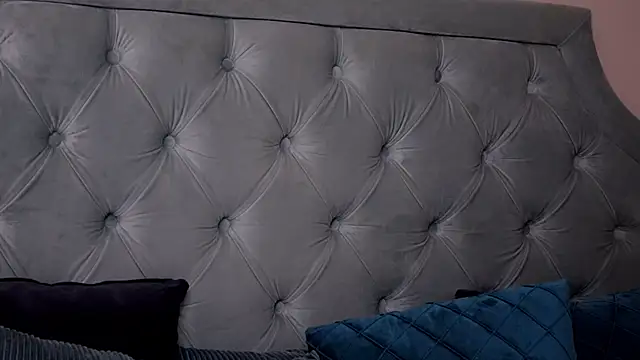 LucyAddison online show from 02-23-25, 10:49