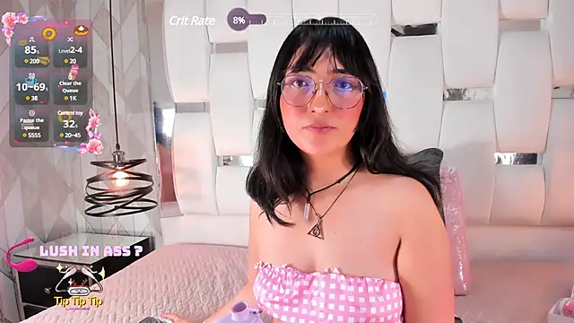 Snapshot of SaraMartini1 chatting on 02-14-25, 09:13 SaraMartini1 online show from 02-14-25, 09:13