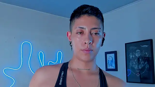 Snapshot of Aleja1214 chatting on 09-10-25, 11:27 Aleja1214 online show from 09-10-25, 11:27