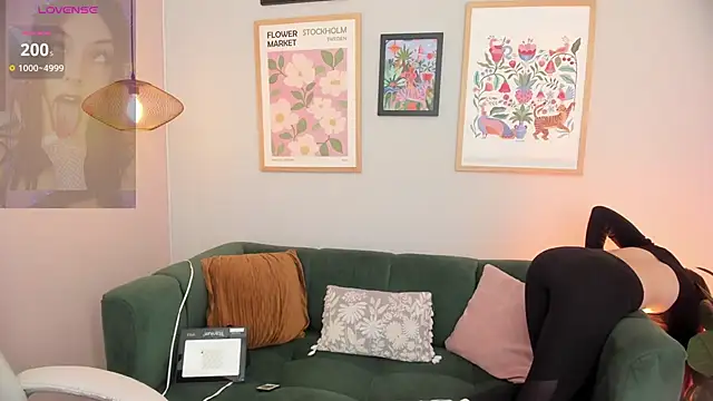 Melissa Koster online show from 10-12-25, 09:14