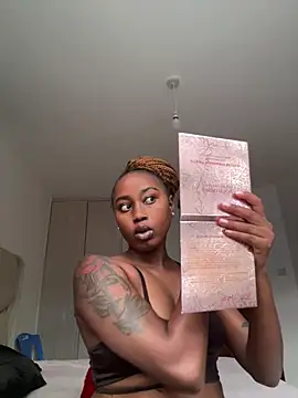 Miss hot candy online show from 02-24-26, 08:34