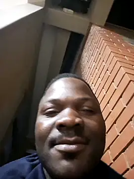 Snapshot of Petrossa chatting on 10-25-25, 06:57 Petrossa online show from 10-25-25, 06:57