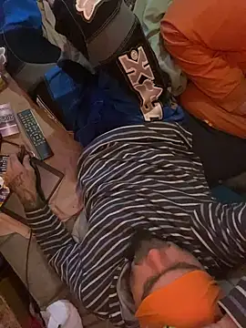 WilldoPita online show from 12-13-24, 05:05