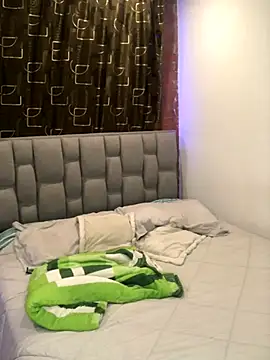 Snapshot of Shanonsex2 chatting on 12-03-25, 12:40 Shanonsex2 online show from 12-03-25, 12:40