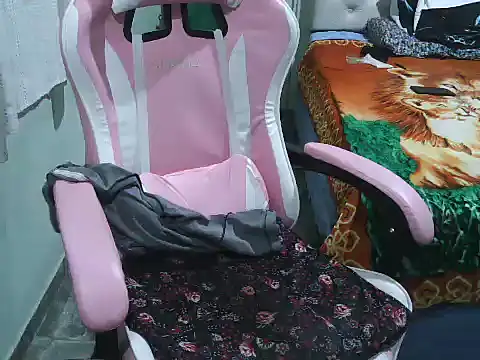 Snapshot of TuVergon2026 chatting on 03-04-26, 02:50 TuVergon2026 online show from 03-04-26, 02:50