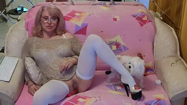 Snapshot of BEST-1 chatting on 11-07-25, 01:49 BEST-1 online show from 11-07-25, 01:49