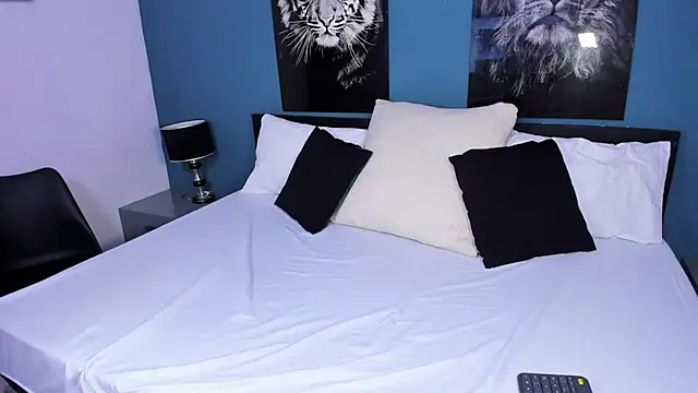 Liana Bernocchi online show from 03-14-25, 08:28