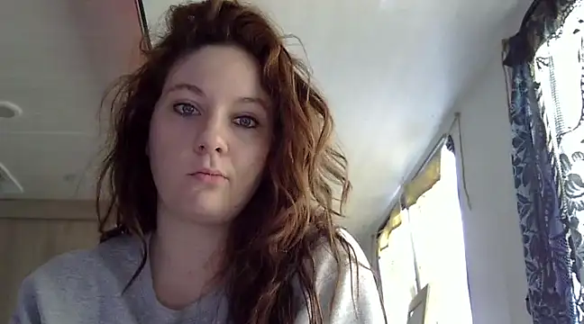 emerieskye20 online show from 02-02-25, 03:39