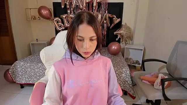 shanakendal2 online show from 02-08-25, 07:38