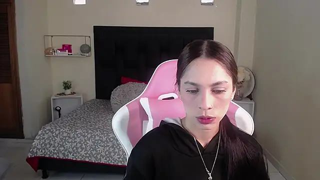 shanakendal2 online show from 10-25-25, 12:56