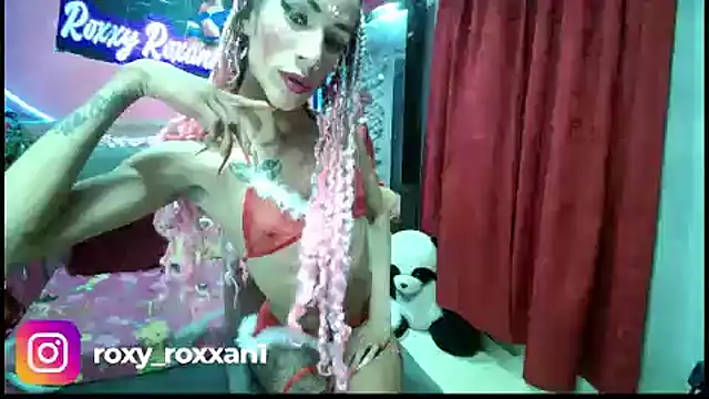 Snapshot of roxy_roxxan chatting on 12-07-24, 11:56 roxy roxxan online show from 12-07-24, 11:56