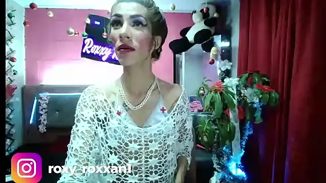 Snapshot of roxy_roxxan chatting on 12-30-24, 03:25 roxy roxxan online show from 12-30-24, 03:25
