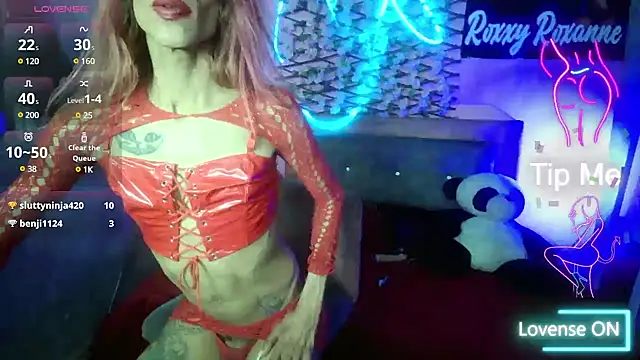 Snapshot of roxy_roxxan chatting on 02-27-25, 03:14 roxy roxxan online show from 02-27-25, 03:14