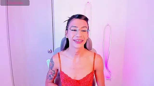 sofiaa grey  online show from 12-20-25, 02:13