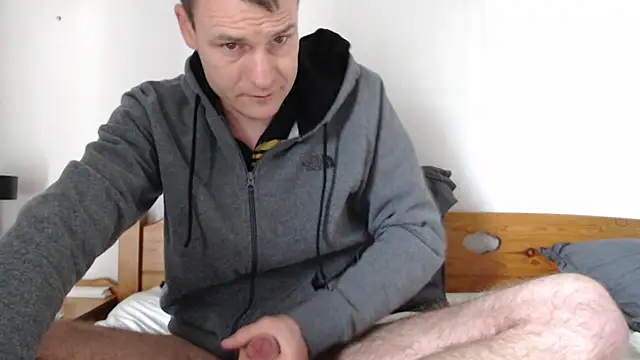 Snapshot of geree84 chatting on 03-13-25, 01:40 geree84 online show from 03-13-25, 01:40