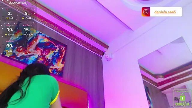 milan delrey online show from 12-23-24, 09:40