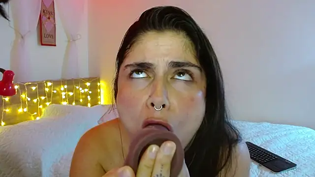 Juliietha servas online show from 03-03-25, 01:10