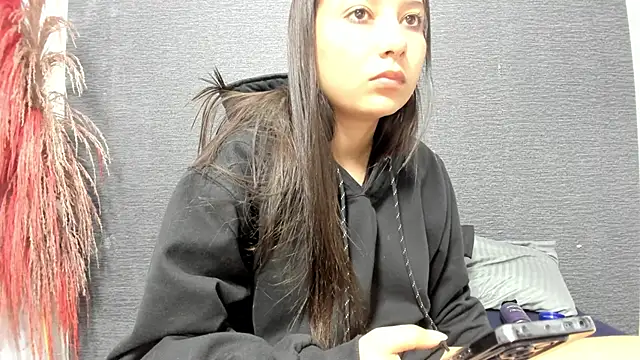 Snapshot of cami-01 chatting on 02-27-25, 11:48 cami-01 online show from 02-27-25, 11:48