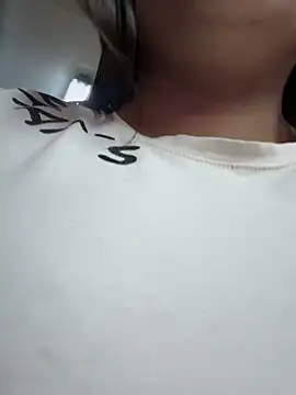 Snapshot of Sol_biglips chatting on 12-22-24, 05:21 Sol biglips online show from 12-22-24, 05:21