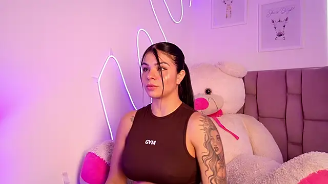 SophiaKarson online show from 11-13-25, 06:40