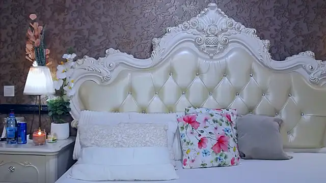 OliveWilson online show from 10-08-25, 09:18