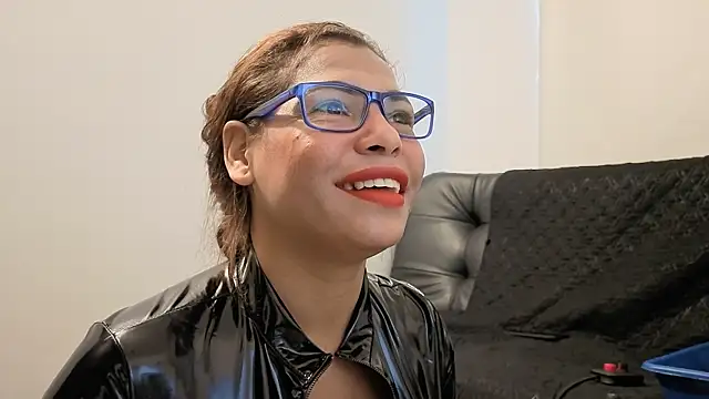 Snapshot of Anabel693 chatting on 02-13-26, 01:18 Anabel693 online show from 02-13-26, 01:18