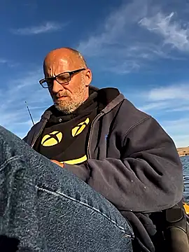 Snapshot of FloppyPickle4u chatting on 01-18-26, 04:22 FloppyPickle4u online show from 01-18-26, 04:22