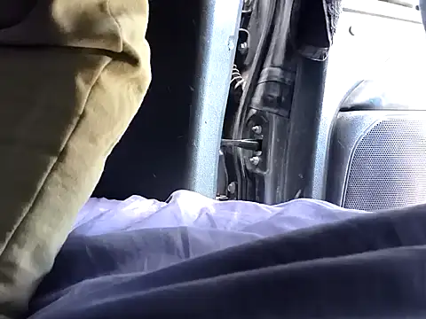 Snapshot of FloppyPickle4u chatting on 02-18-26, 12:17 FloppyPickle4u online show from 02-18-26, 12:17