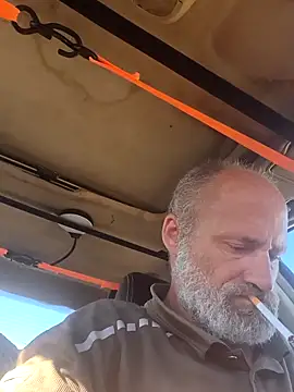 Snapshot of FloppyPickle4u chatting on 03-01-26, 05:15 FloppyPickle4u online show from 03-01-26, 05:15