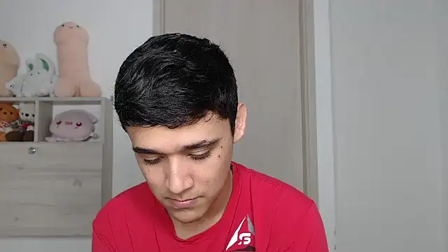 kaiine190 online show from 12-18-25, 08:20