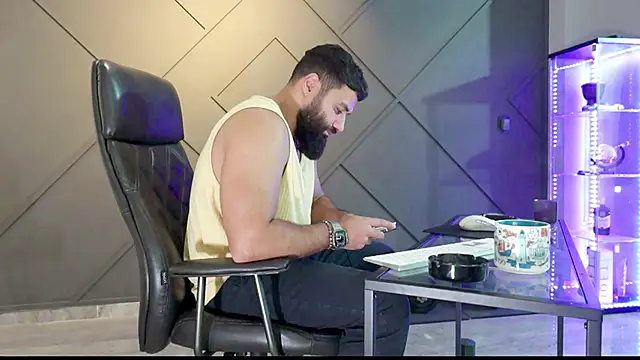 Snapshot of mattmasterss chatting on 12-06-24, 03:44 mattmasterss online show from 12-06-24, 03:44